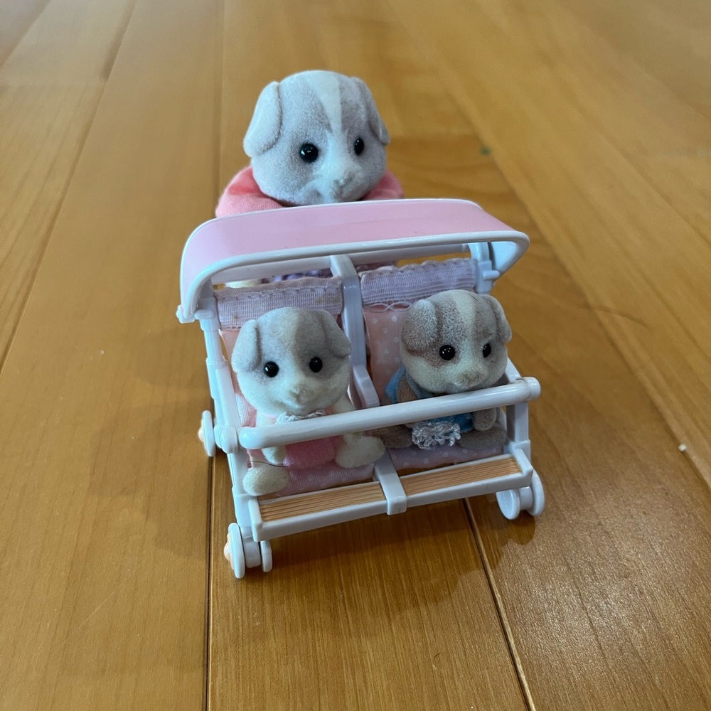 Calico critters Patty & Paden’s double stroller set
